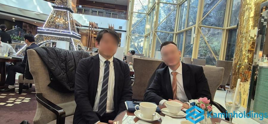 브랜드 팝업 오프닝 중견기업 해외사업팀 카민홀딩스 실제 업무 사진