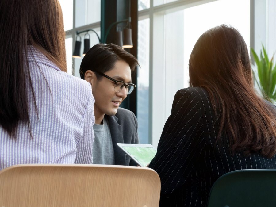 공장 방문 통역 중견기업 해외사업팀 서비스 주제 관련 이미지