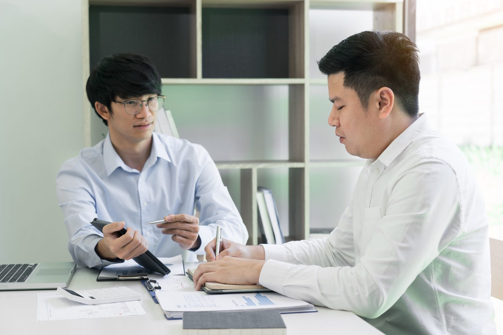 규제·인허가 사전 조사 중견기업 해외사업팀 서비스 주제 관련 이미지