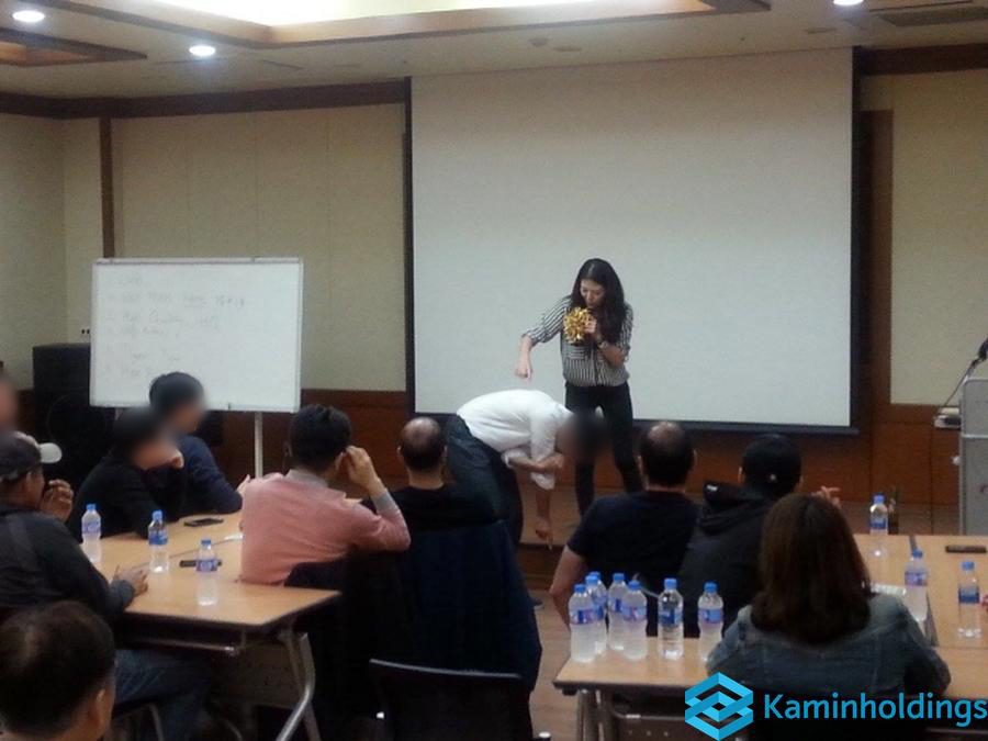 온라인 화상회의 통역 중견기업 해외사업팀 카민홀딩스 실제 업무 사진