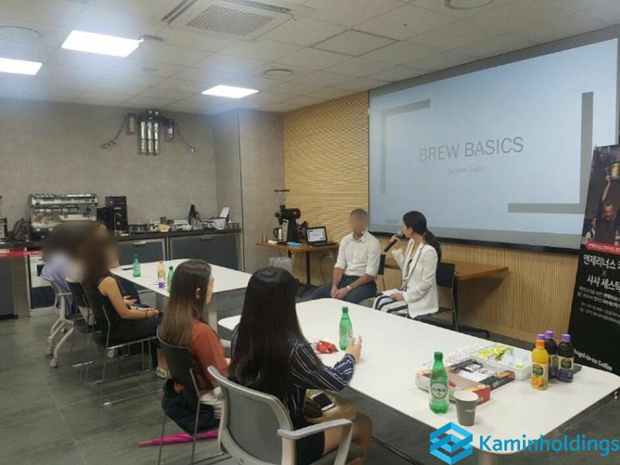 전시회 VIP 투어 중견기업 해외사업팀 카민홀딩스 실제 업무 사진