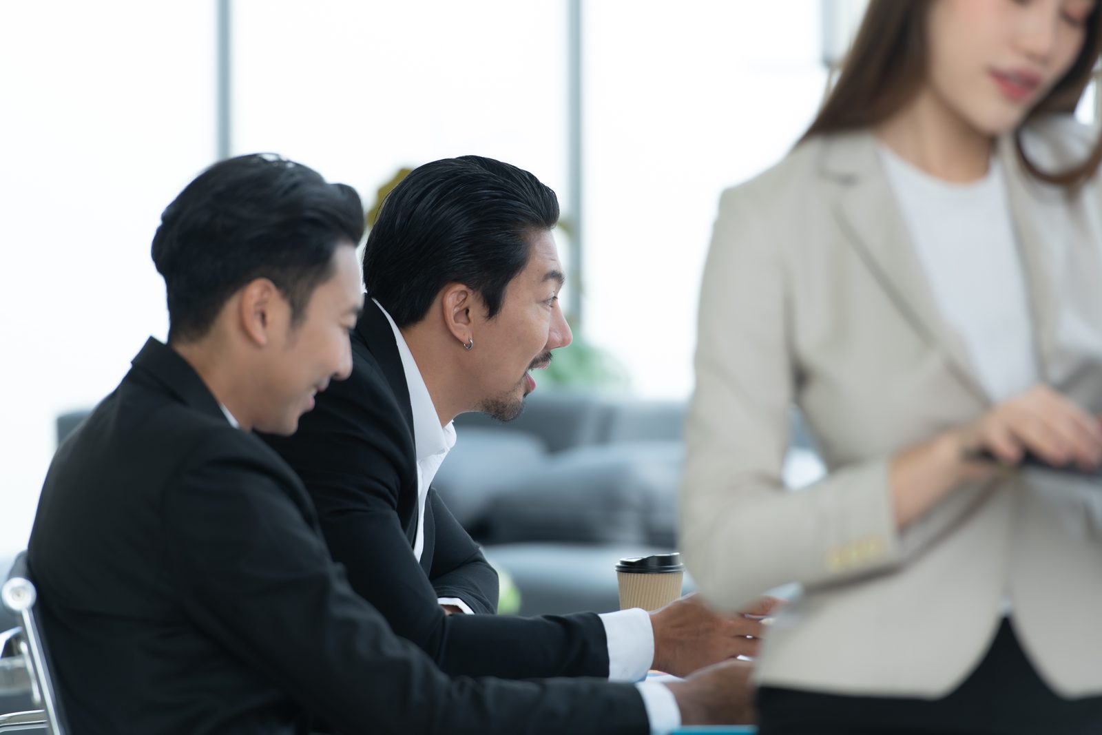 해외 본사 보고 통역 중견기업 해외사업팀 서비스 주제 관련 이미지